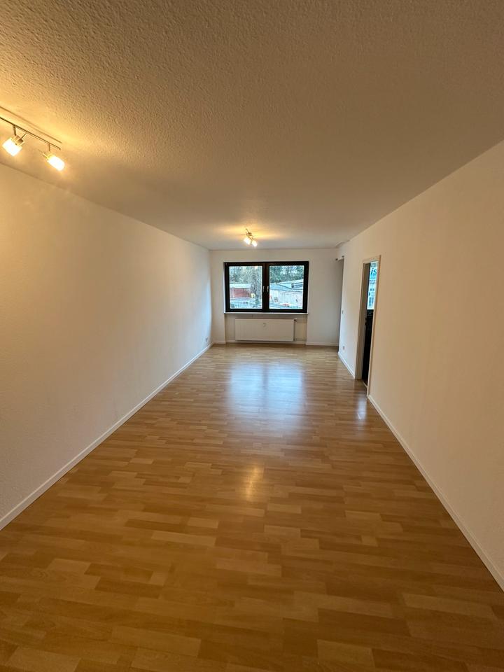 Thumbnail-Frisch renovierte 3-ZKB Wohnung (75qm) in Alt-Saarbrücken