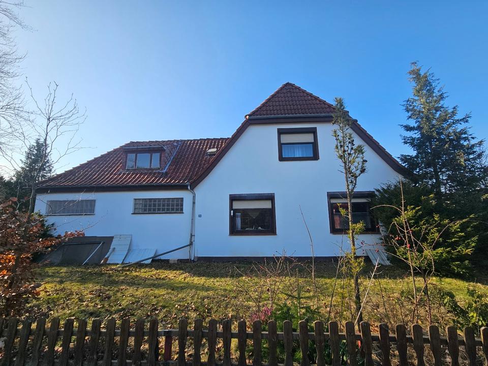 Thumbnail-Zweifamilienhaus mit großem Grundstück und viel Potential