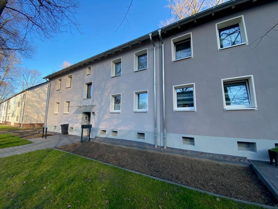 Thumbnail-Bei VIVAWEST die Sonnenstrahlen im Garten genießen.