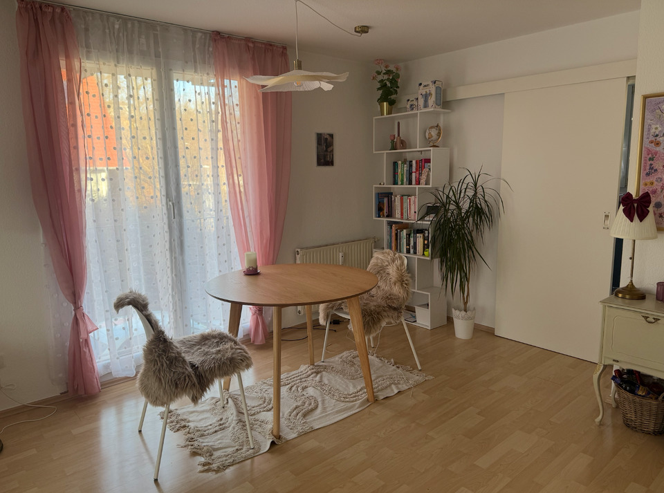 Thumbnail-Befristete möblierte 2 Zimmer Wohnung in S-Vaihingen mit TG-Platz