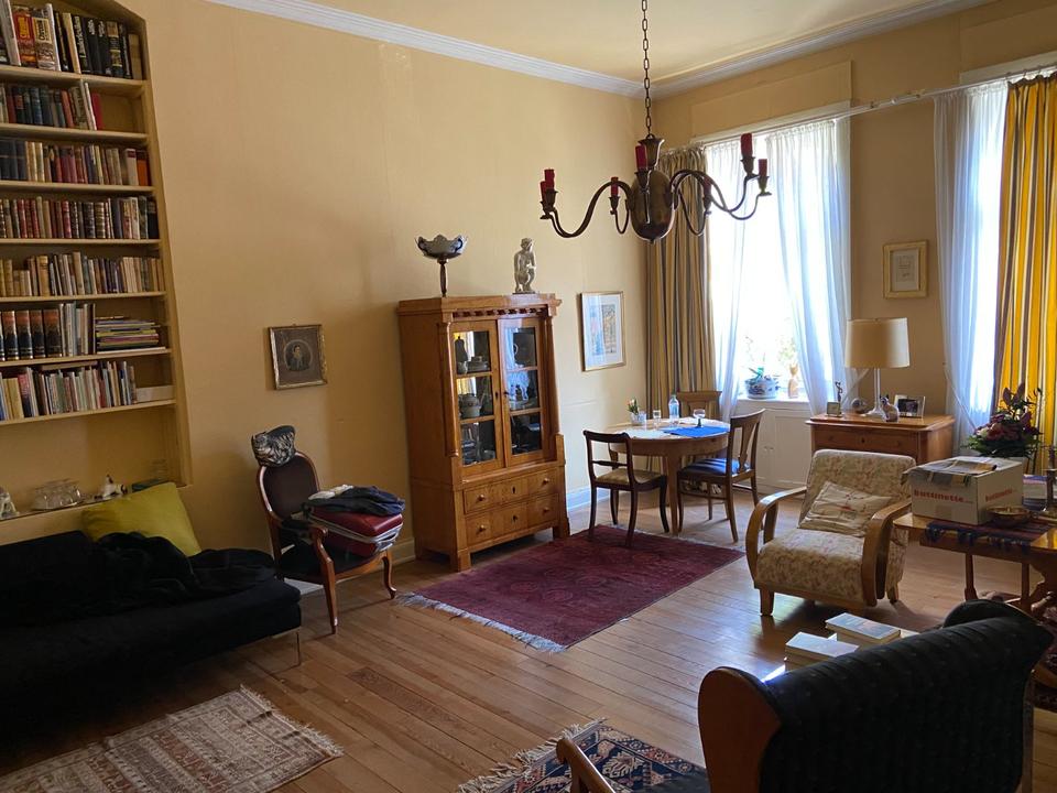 Thumbnail-Große Wohnung mit Parkplatz