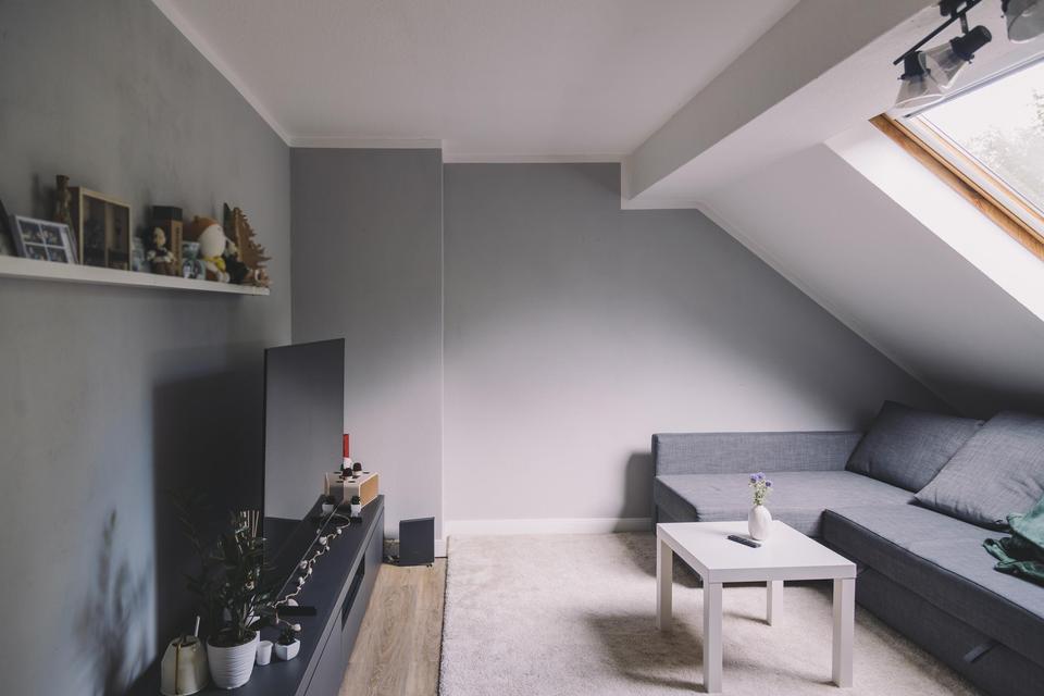 Thumbnail-Charmante 2-Zimmer-Dachgeschosswohnung in stilvoller Altbauvilla – zentrale Lage mit Kinzigblick