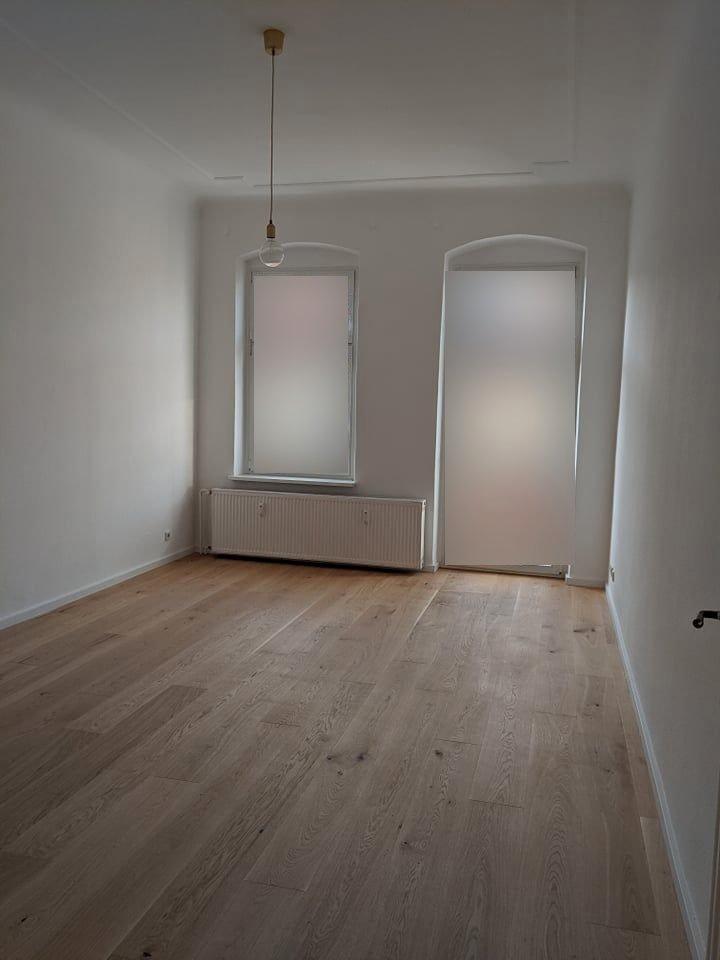 Thumbnail-Frisch renovierte Dachgeschosswohnung zu vermieten in Unterrath