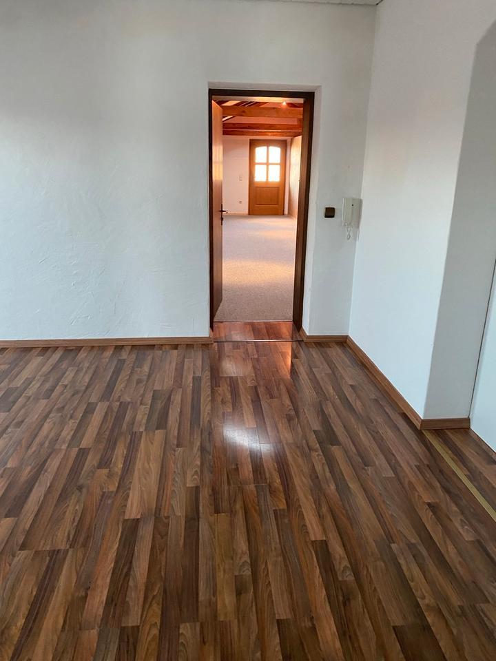 Thumbnail-Drei Zimmer Wohnung