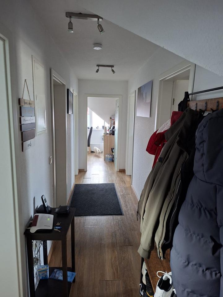 Thumbnail-Helle 3-Zimmer-Wohnung mit Balkon in ruhiger Lage von Leerhafe