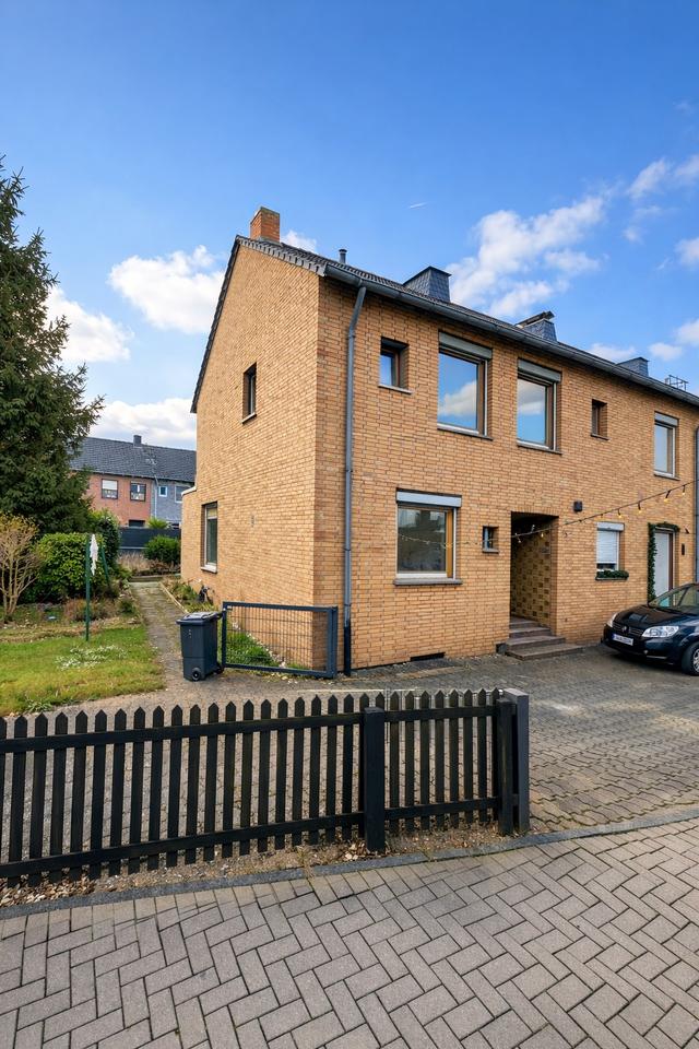 Thumbnail-Reihenendhaus Haus mit möglichem großem Baugrundstück