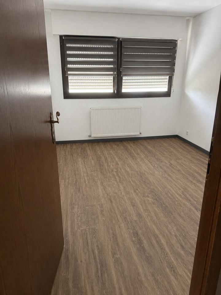 Thumbnail-Freistehendes Einfamilienhaus zu verkaufen