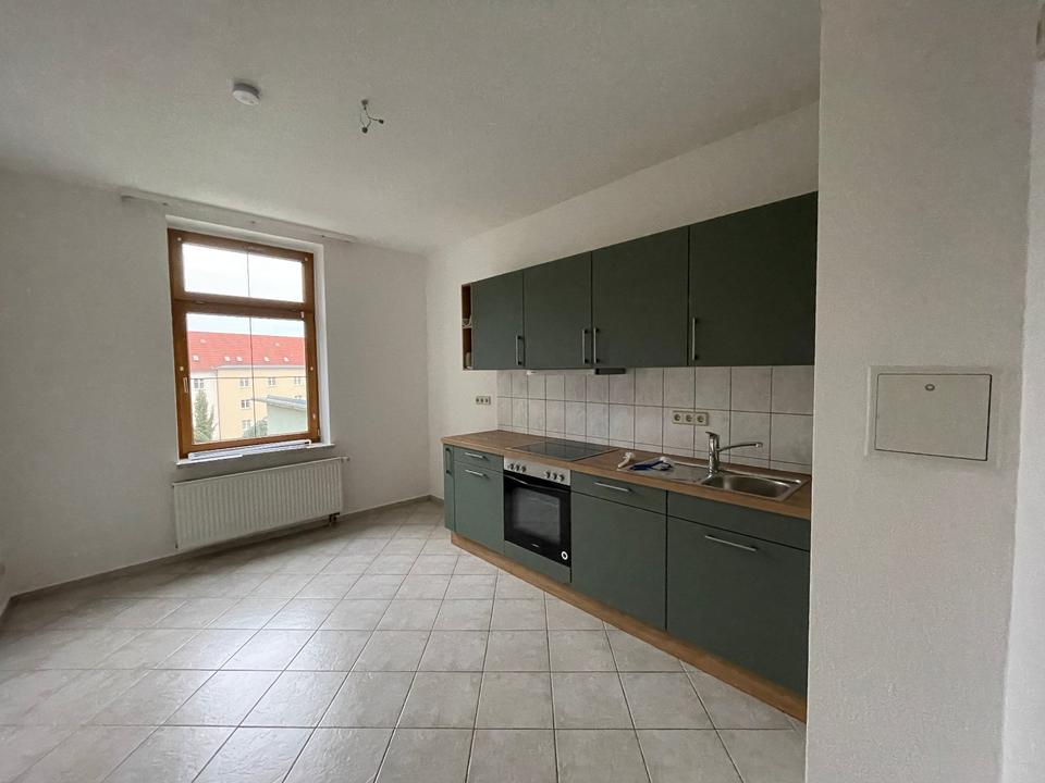Thumbnail-helle zentral gelegene renovierte Zweiraumwohnung mit Einbauküche