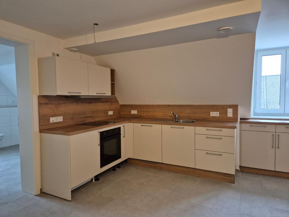 Thumbnail-Helle 2,5-Zimmer Maisonette-Wohnung im 2. OG in Hohenwart