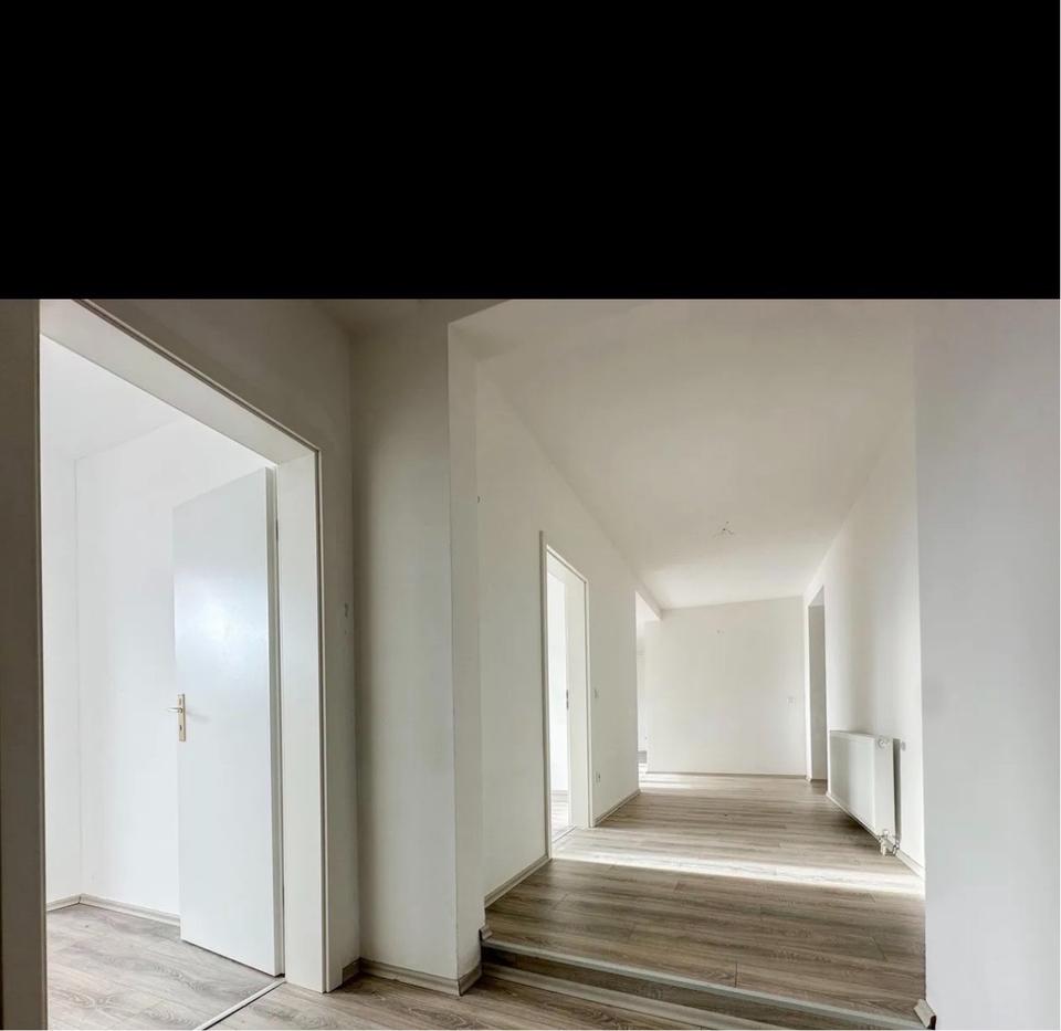 Thumbnail-Moderne 5 Zimmer Wohnung mit 30m2 Terasse