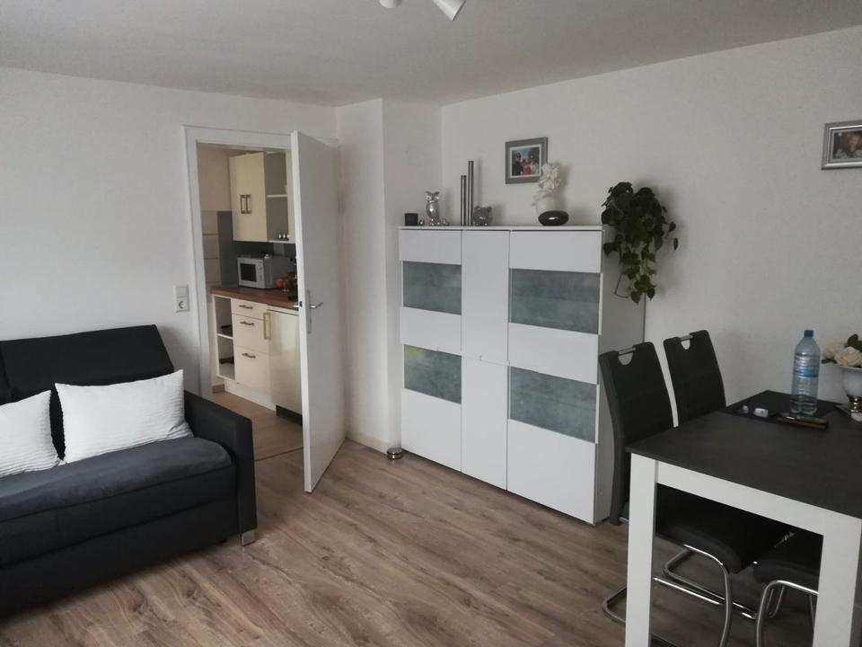 Thumbnail-Neuwertige 1-Zimmerwohnung mit EBK, Wäschetrockner -Untetrkochen