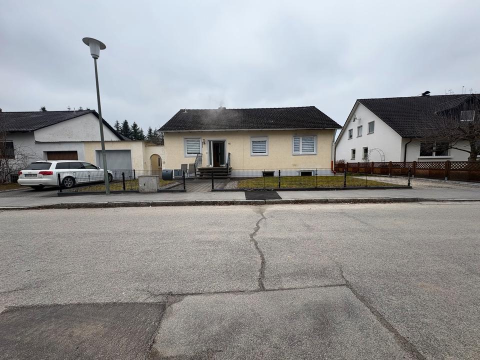 Thumbnail-WohnhausZweifamilienhaus