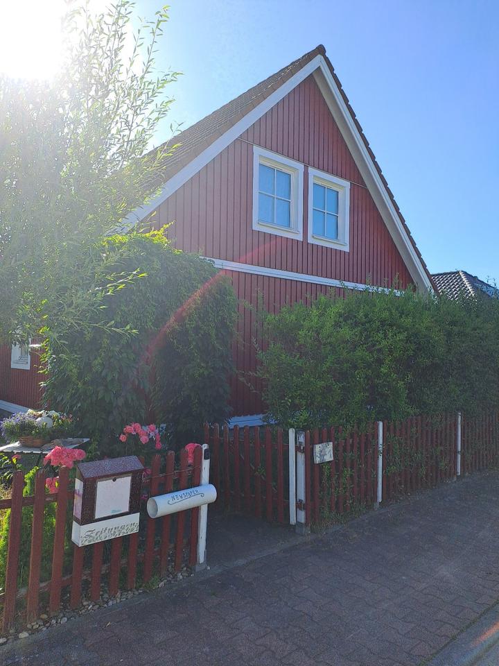 Thumbnail-Rot weißes Schwedenhaus (BJ.1997)