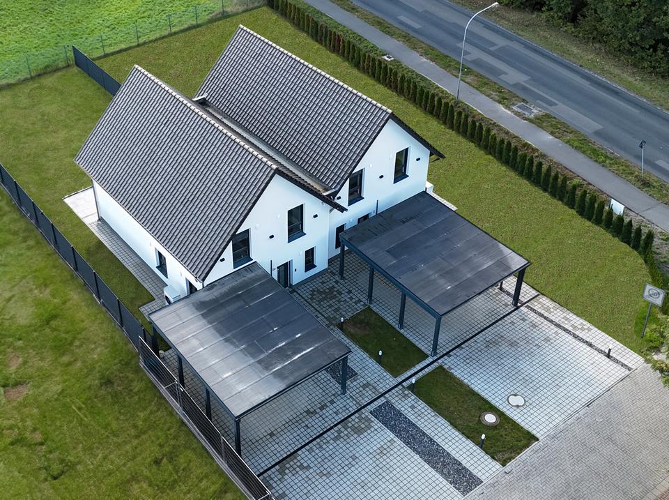 Thumbnail-Stilvolles Neubau-Haus: Modernes Wohnen mit Traumküche und Garten