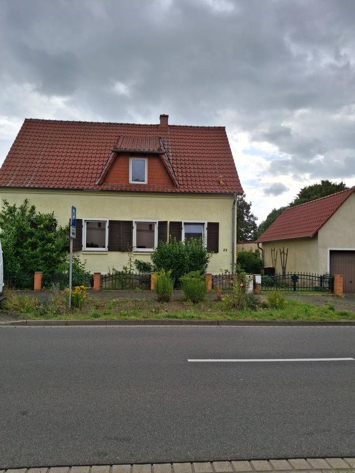 Thumbnail-Freistehendes Einfamilienhaus mit Garage in 06774 Schwemsal