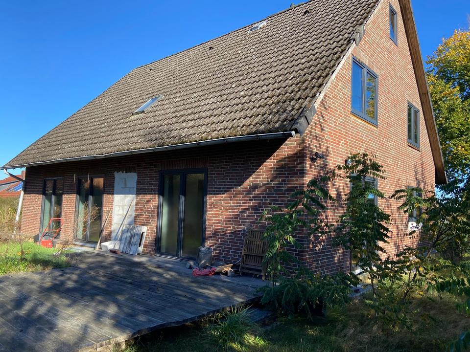 Thumbnail-Entkerntes Einfamilienhaus am Ortsrand (3 Parteien möglich)