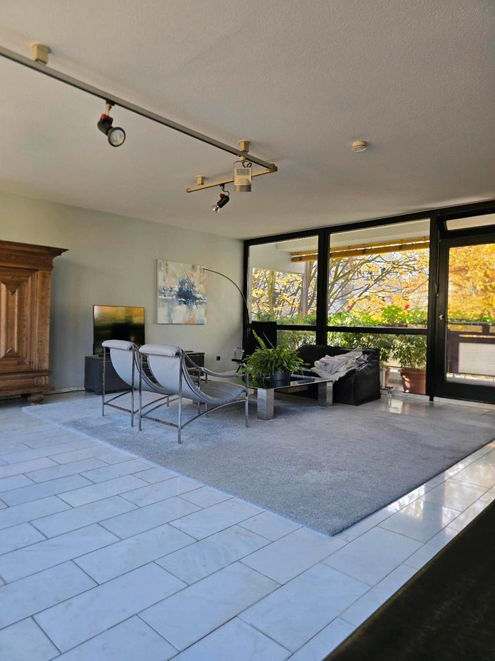 Thumbnail-Exklusive Helle Wohnung in Köln-Weiden Keine Markler Anfragen