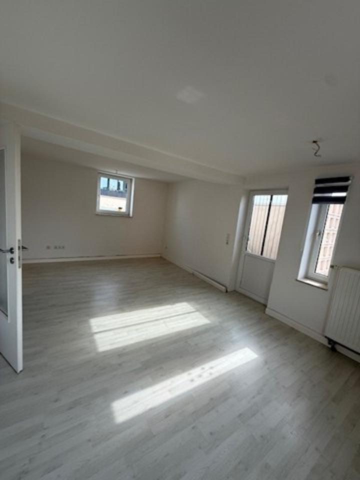 Thumbnail-Gepflegte 2-Zimmer-Wohnung mit Stellplatz in Bad Wildungen