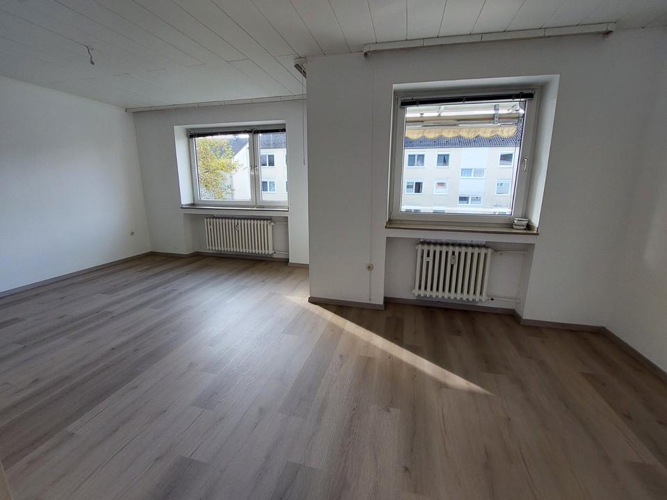 Thumbnail-Tolle 3,5 Zimmer Wohnung mit Balkon in Hattingen Winz-Baak