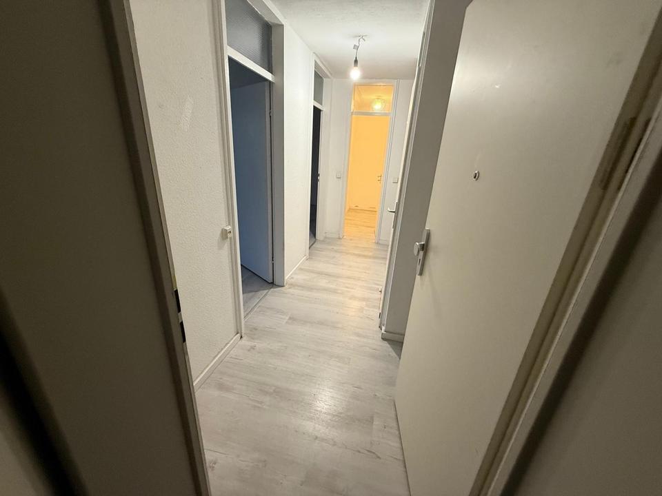 Thumbnail-Stuttgart Freiberg Mitte nur an Berufstätige