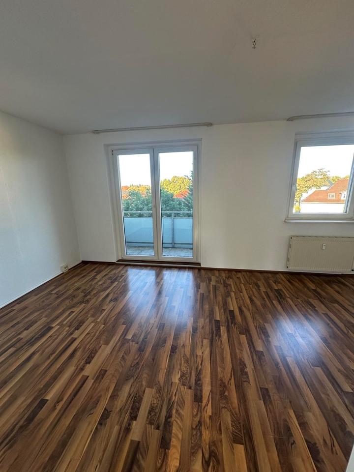 Thumbnail-Sanierte 3-Zimmer-Wohnung Magdeburg - hell, modern & sofort frei