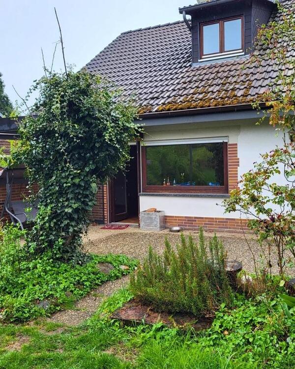 Thumbnail-5-Zimmer-Haus mit großem Garten, Keller & Garage in Sinsheim