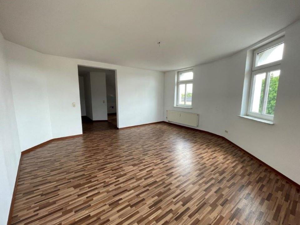 Thumbnail-+++ Offene 3-Zimmer-Wohnung im Dachgeschoss mit großem Wohnzimmer +++