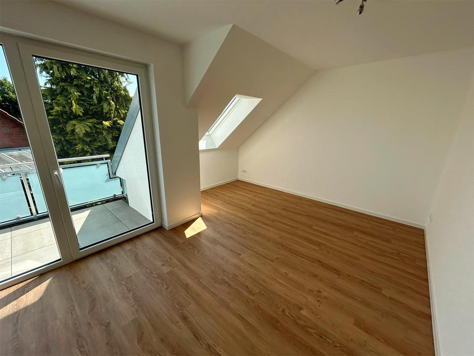 Thumbnail-Moderne 2-Zimmer-Wohnung mit Balkon in Erichshagen