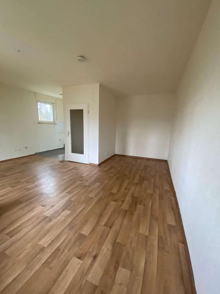 Thumbnail-Ab Sofort! *Große und Schöne 1-Zimmerwohnung mit großem Balkon zu vermieten!*