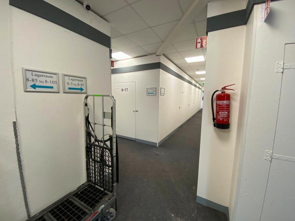 Thumbnail-Mietlager Selfstorage Schuppen Aktenlager Halle Lagerhalle Garage x