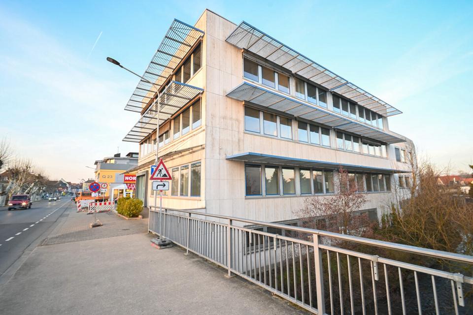 Thumbnail-DIETZ! Büro-, Praxis oder sonstige Gewerberäume - zentrale Lage von Babenhausen! Fitnessstudio im EG