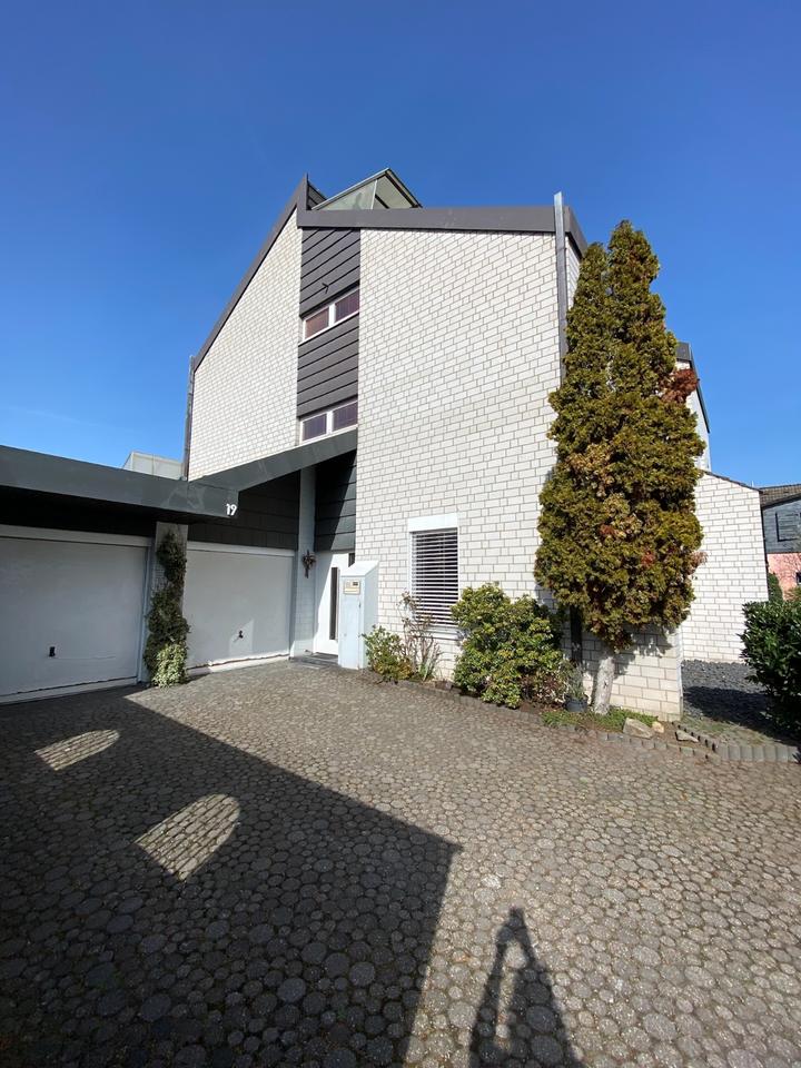 Thumbnail-Splitlevel-Doppelhaushälfte Leverkusen Rheindorf-Süd von privat