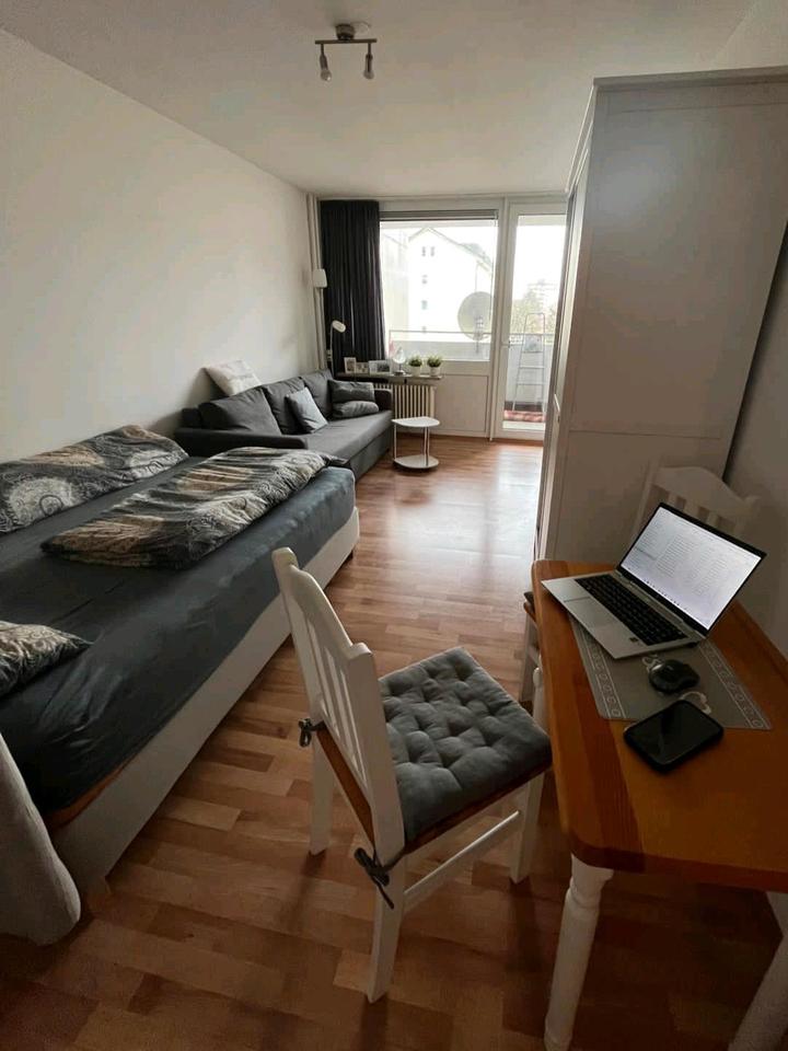 Thumbnail-Privat neu renoviertes helles möbliertes 1-Zimmer-Apartment