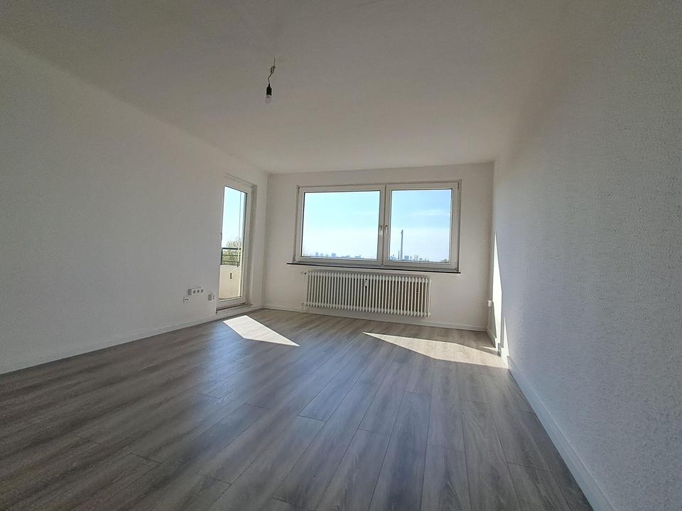 Thumbnail-Moderne 3-Zimmer-Wohnung mit Balkon in Braunschweig