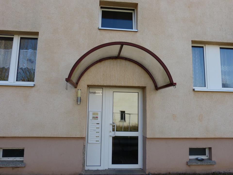 Thumbnail-Hübsche 1 Zimmerwohnung im DG mit Blick auf Schloss Molsdorf