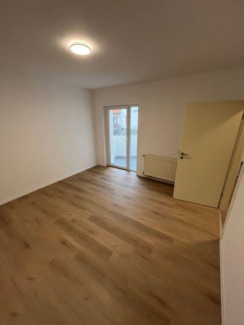Thumbnail-Erstbezug nach Renovierung 2-Zimmer-Wohnung mit Balkon in Bremerhaven
