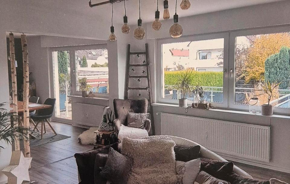 Thumbnail-Moderne 3,5 Zimmer Wohnung im EG: Kernsaniert mit Kamin