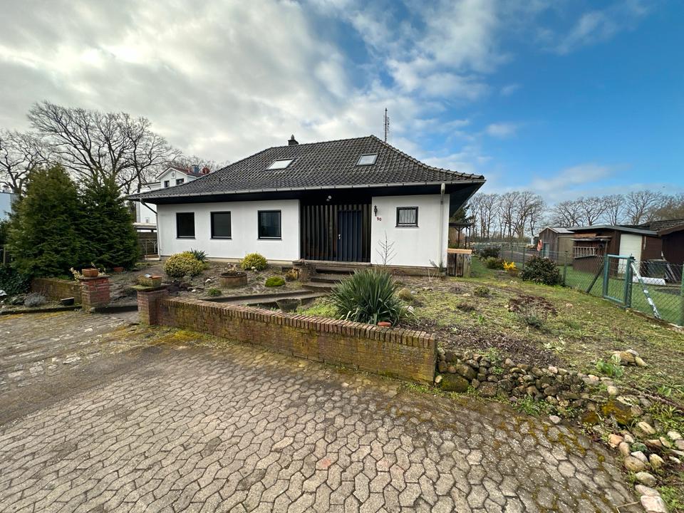 Thumbnail-Einfamilienhaus mit großem Garten in Verden-Eitze zur Miete