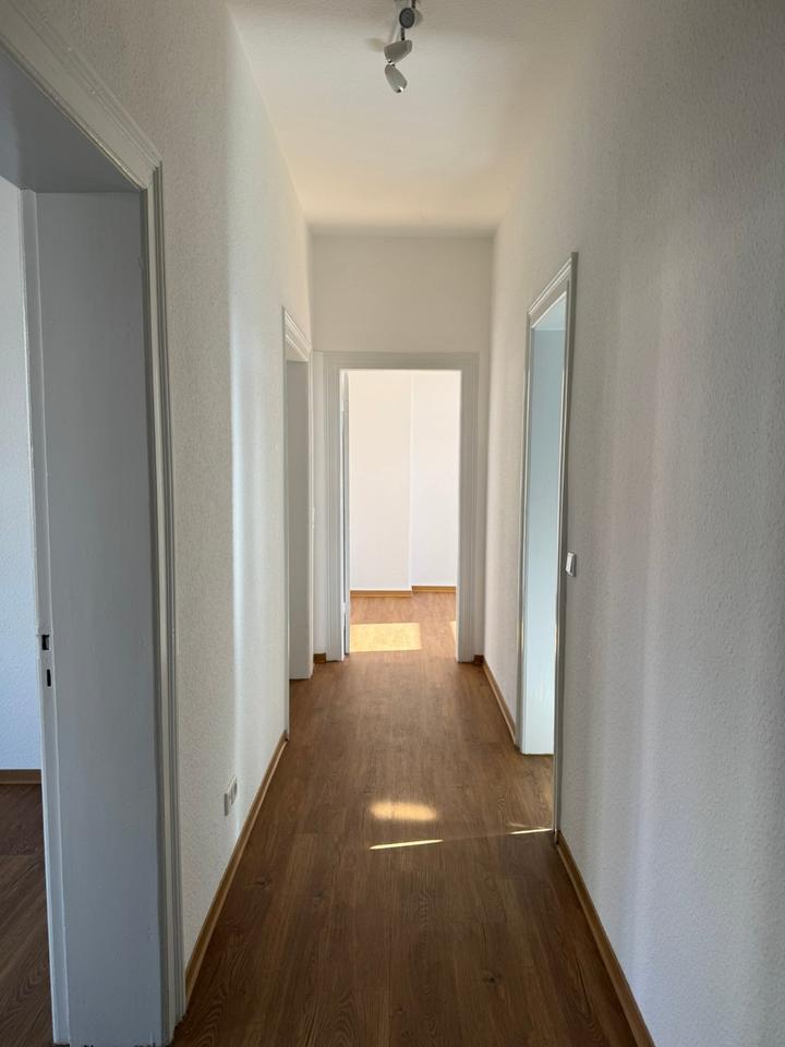 Thumbnail-Schöne 2,5 Zimmer Wohnung