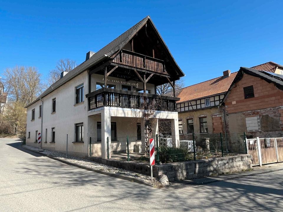 Thumbnail-Wohnhaus mit Nebengebäude auf den Dorf