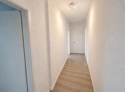 Thumbnail-Große 2 Raum Wohnung im Erdgeschoss in der Nähe von Solequell mit separatem Eingang