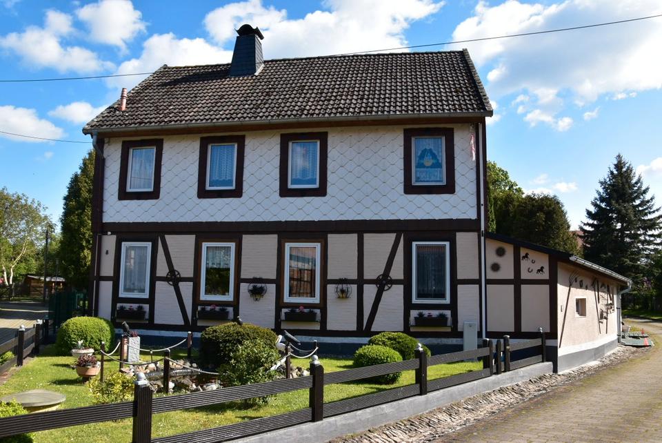 Thumbnail-Einfamilienwohnhaus mit Garage und Carport