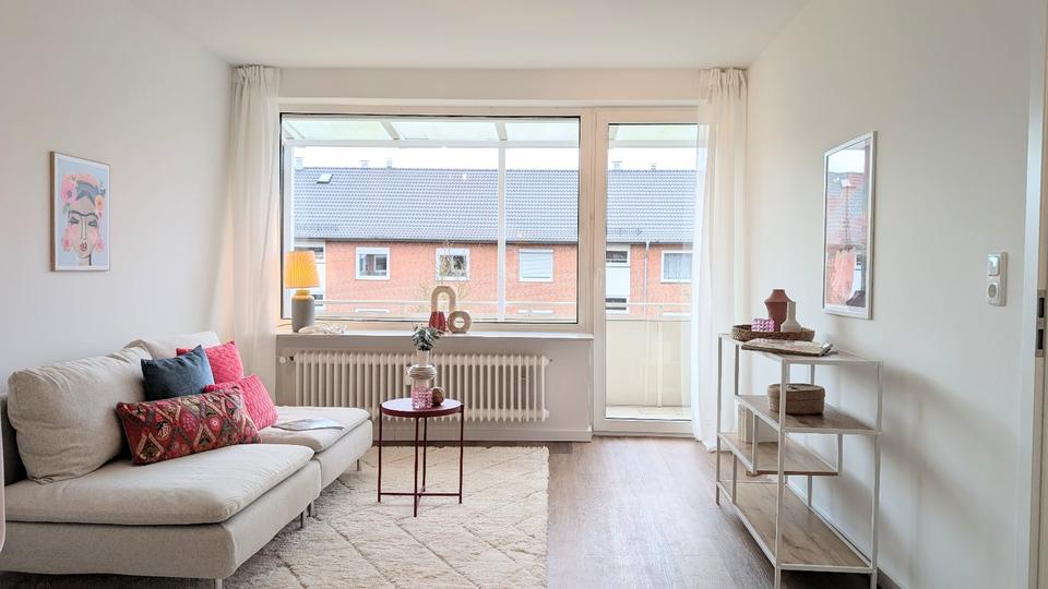Thumbnail-Frisch renoviert - 2-Zimmer, Balkon, Garage