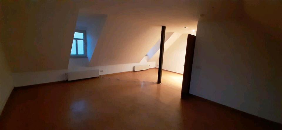 Thumbnail-Dachgeschosswohnung in Erfurt-Schmira zu Vermieten