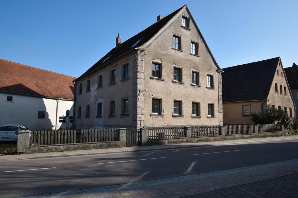 Thumbnail-Mehrfamilienhaus mit 3 Wohneinheiten zu mieten oder zum kaufen