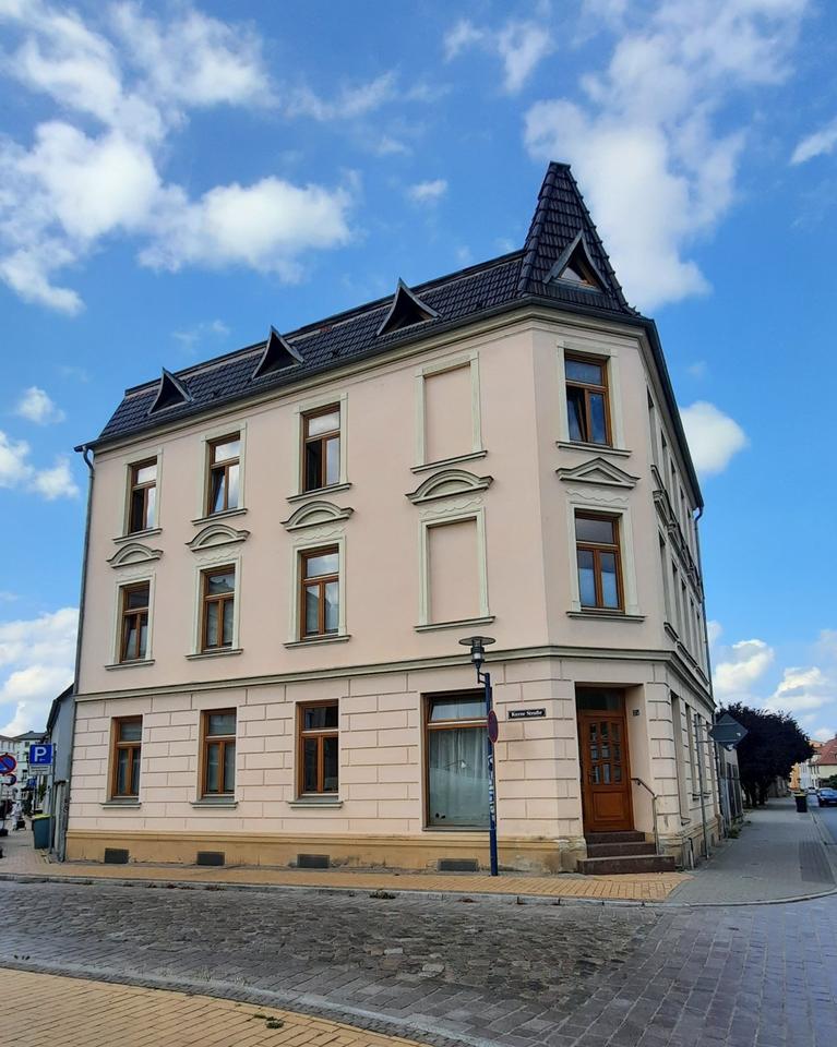 Thumbnail-2 Zimmer | 2.OG | Designboden | Bad mit Wanne | ab 15.04.