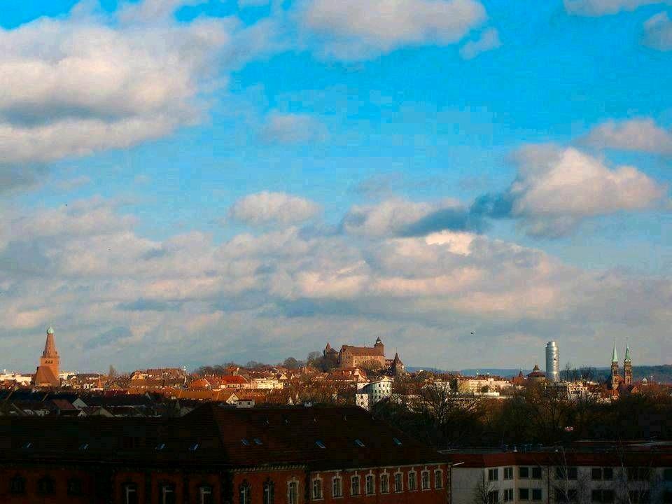 Thumbnail-Helle 4 Zimmmer-Wohnung mit Burgblick