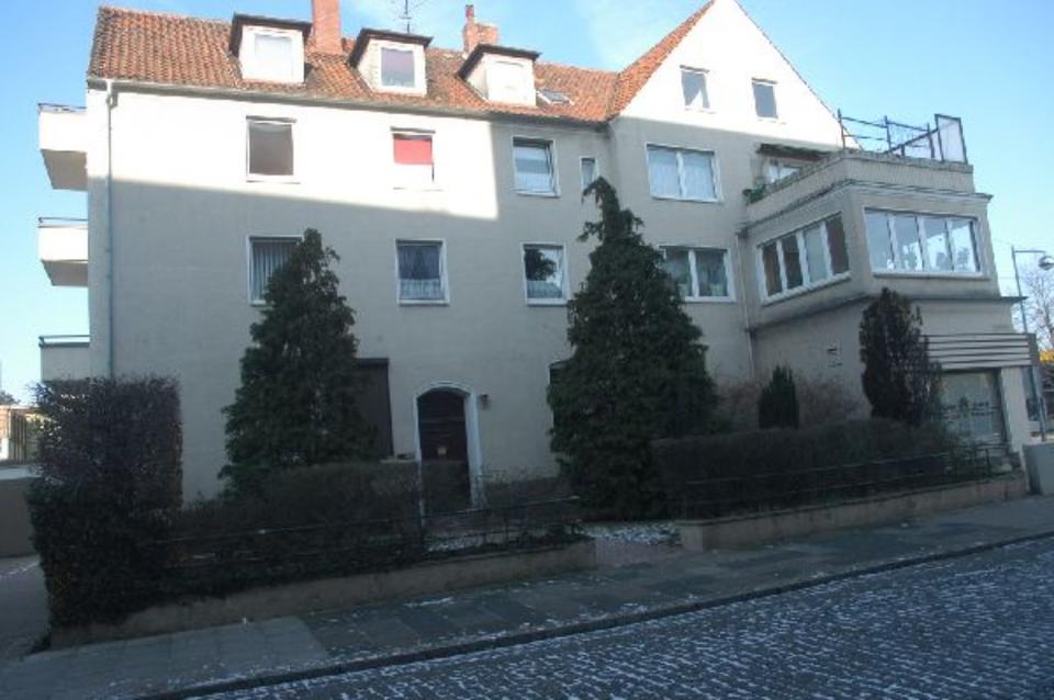 Thumbnail-4-Zimmer-Wohnung 90qm Sanierungsbedürftig Hannover-Wülfel