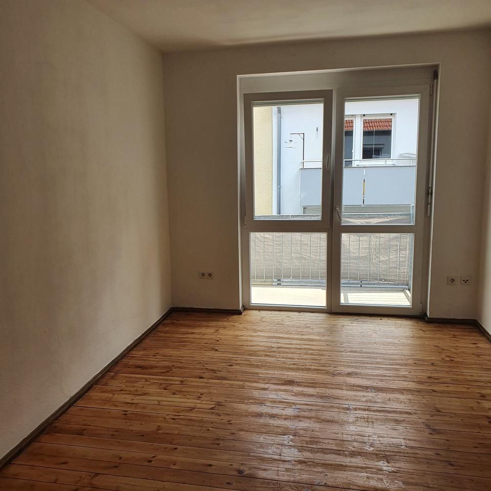 Thumbnail-Ruhige zentral gelegene 2- Zimmerwohnung Würzburg