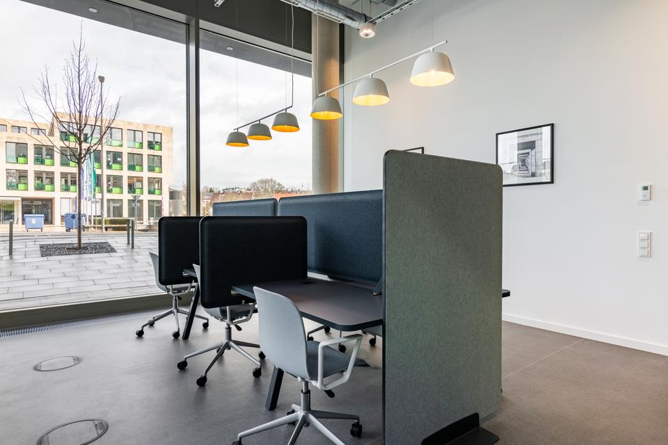 Thumbnail-Coworking-Bereich in REGUS Basler Straße